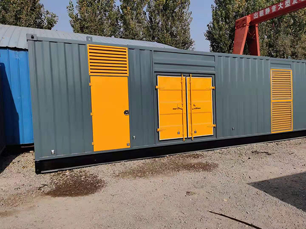 西乌珠穆沁300kw 柴油发电机组用多大的空气开关？