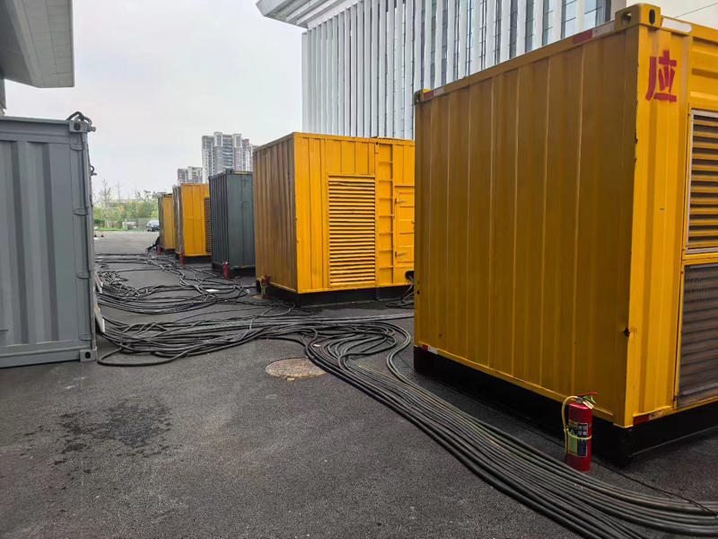 西乌珠穆沁不同季节柴油发电机组保养有哪些注意事项?